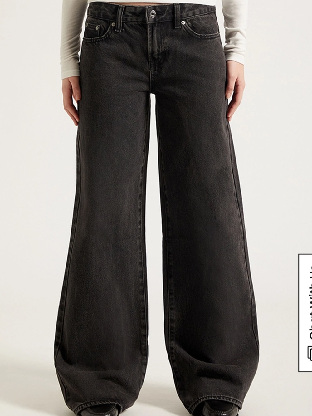 Wide Leg Low-Rise Jeans in Black - Picture 2 of 2